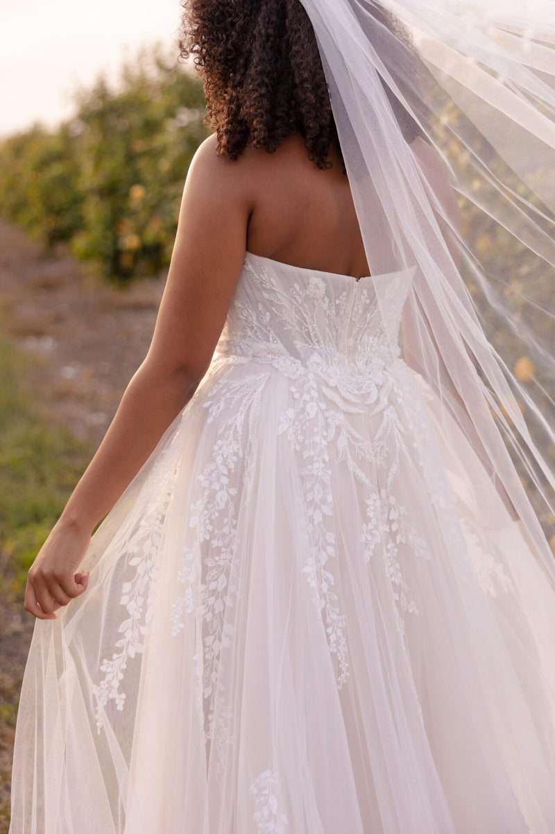 Stella York 7825